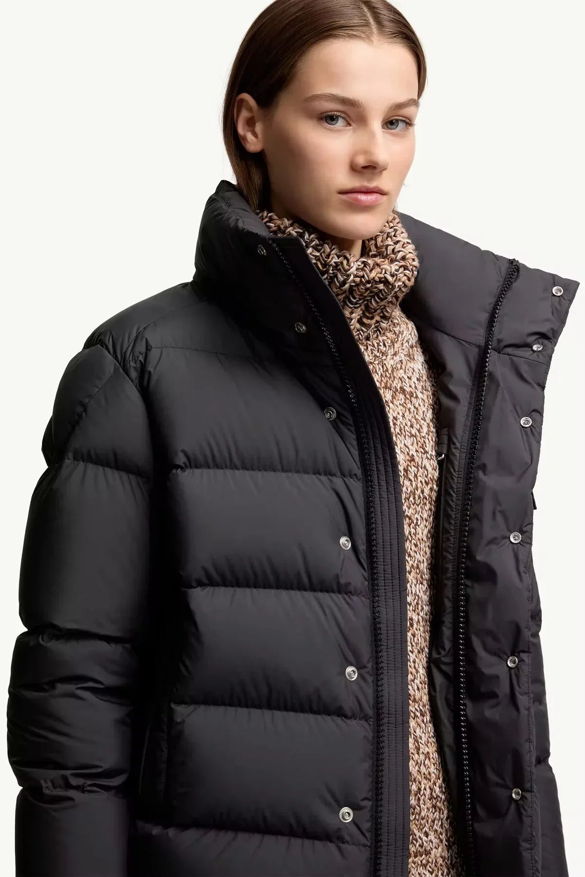 Doudoune courte à capuche Moncler Maya 70